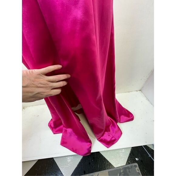 Lovers and Friends NWT Fuschia Saten Gown Size S - Picture 7 of 11